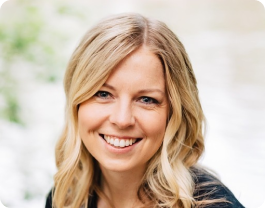 https://120141.fs1.hubspotusercontent-na1.net/hubfs/120141/2025/0525_Implementation%20Page/Brooke-Coach.png